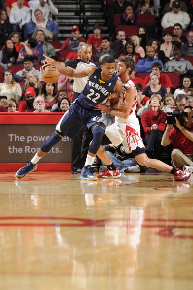 0篮板5助 0篮板5助